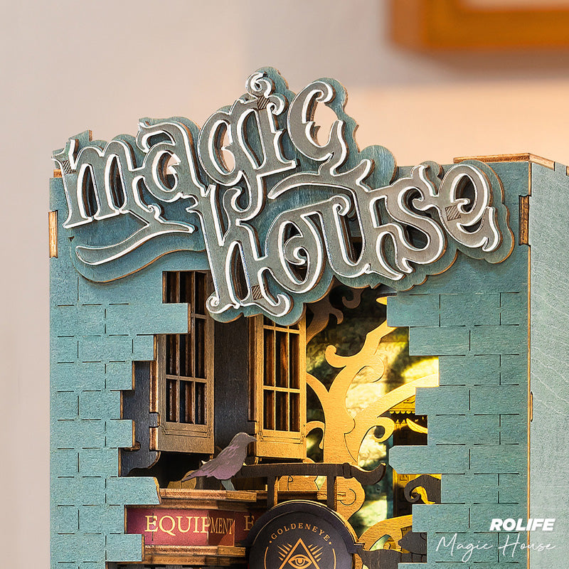 Magic House - Book Nook from Rolife