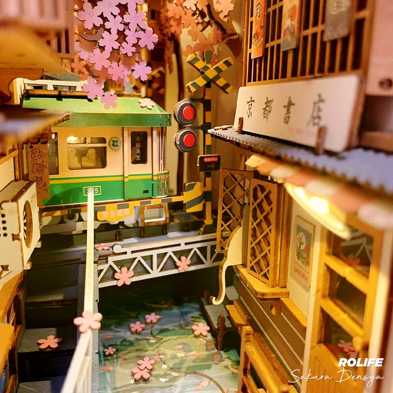 Sakura Tram - Book Nook from Rolife