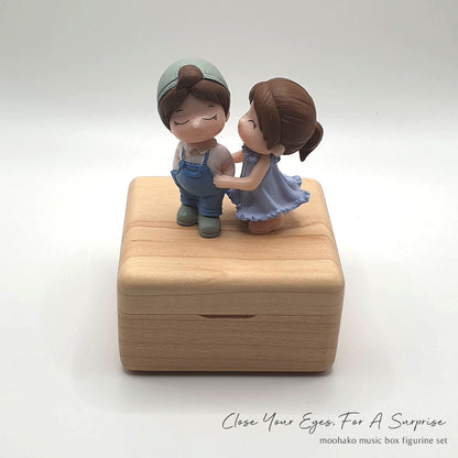 Set / Music Box - Close Your Eyes, For A Surprise