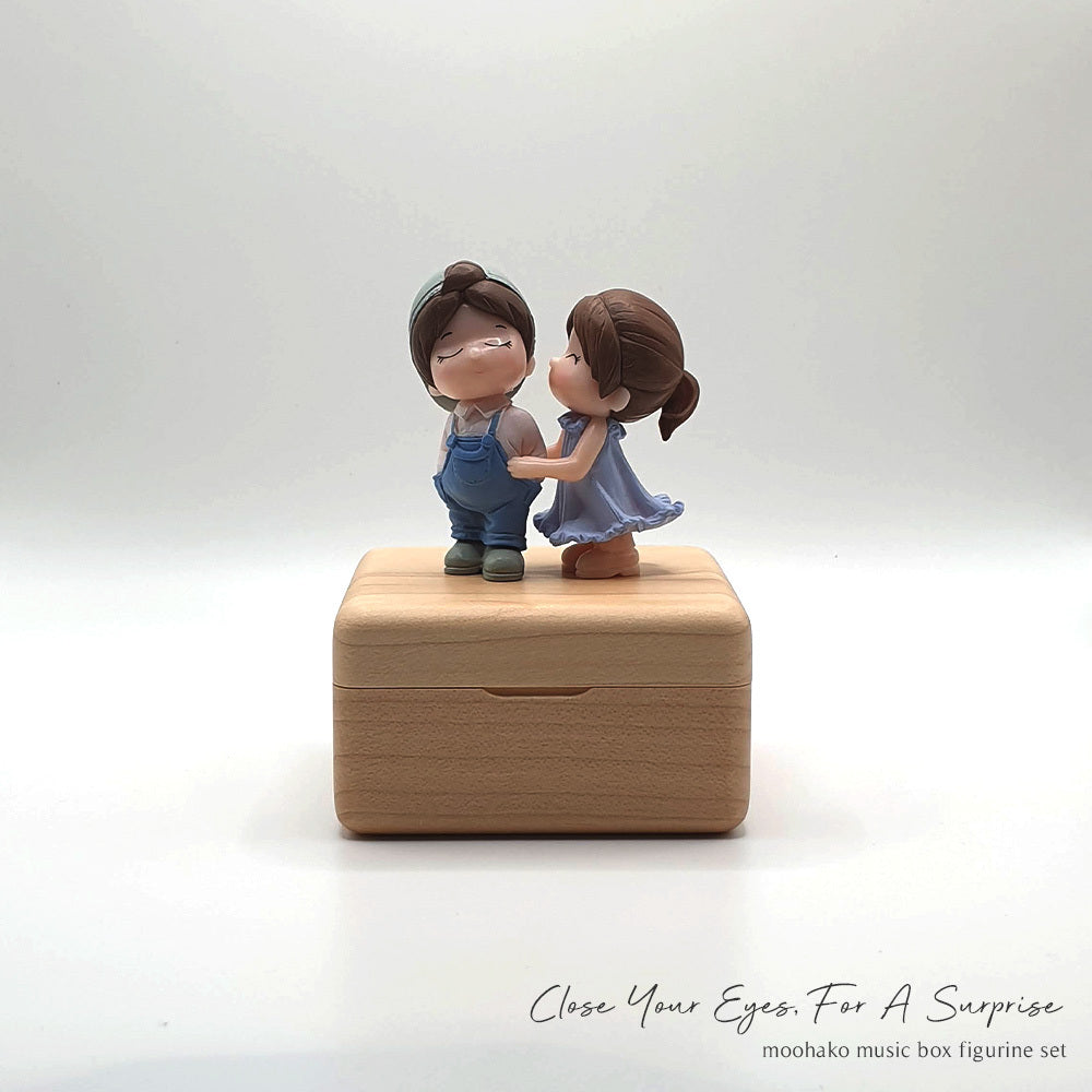 Set / Music Box - Close Your Eyes, For A Surprise