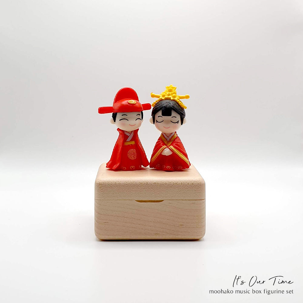 Figurine - It's Our Time